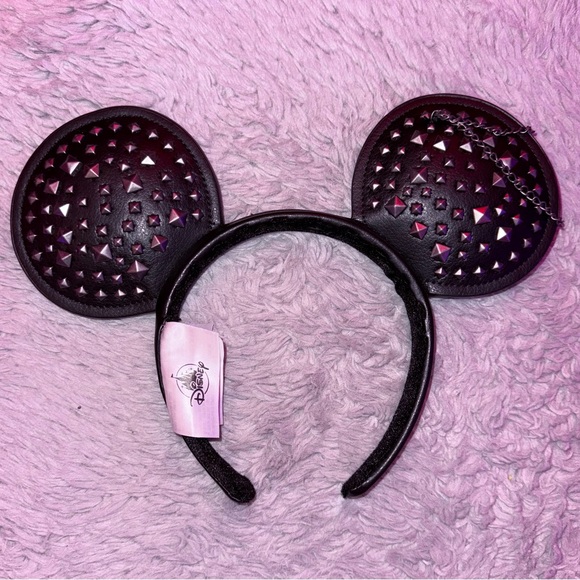 Authentic Disney Cruella Mickey Mouse Ears - Picture 3 of 3